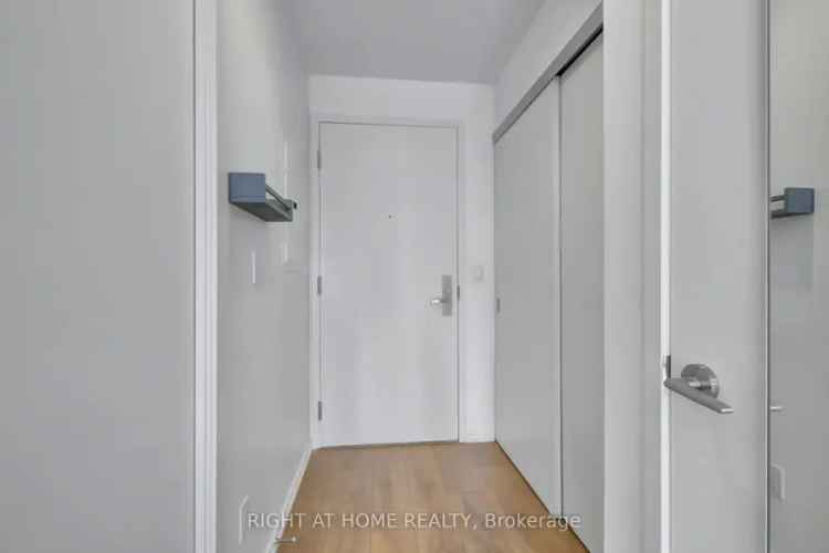 Condo For Rent in Toronto, Ontario