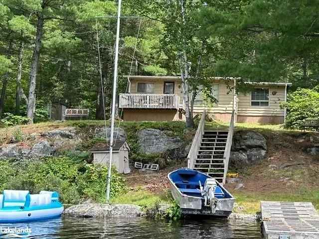 House For Sale in Lodge Bay, Newfoundland and Labrador