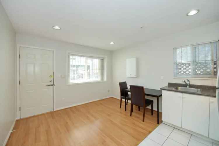 6 Bedroom House Vancouver East 3 Private Suites Double Garage