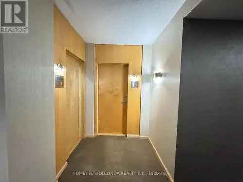 Condo For Sale in Mississauga City Center
