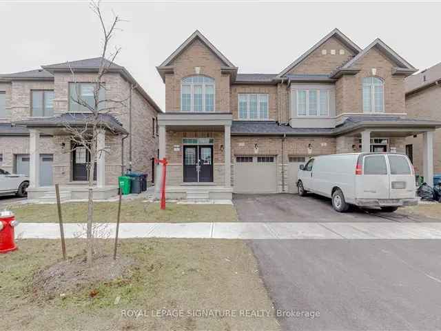 4 Bedroom Semi-Detached Home Modern Kitchen Family Living