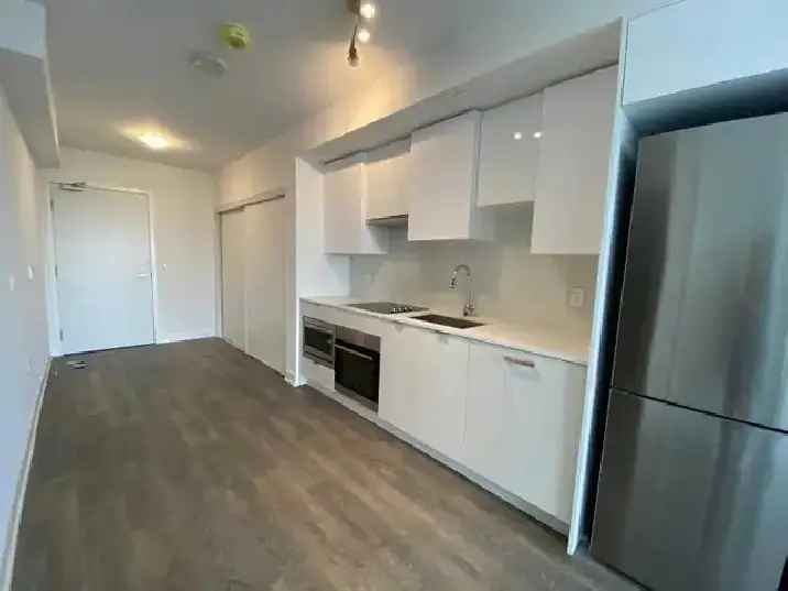 1 BED WITH INTERNET, HEAT & WATER INCLUDED IN RENT @ 99 BROADWAY