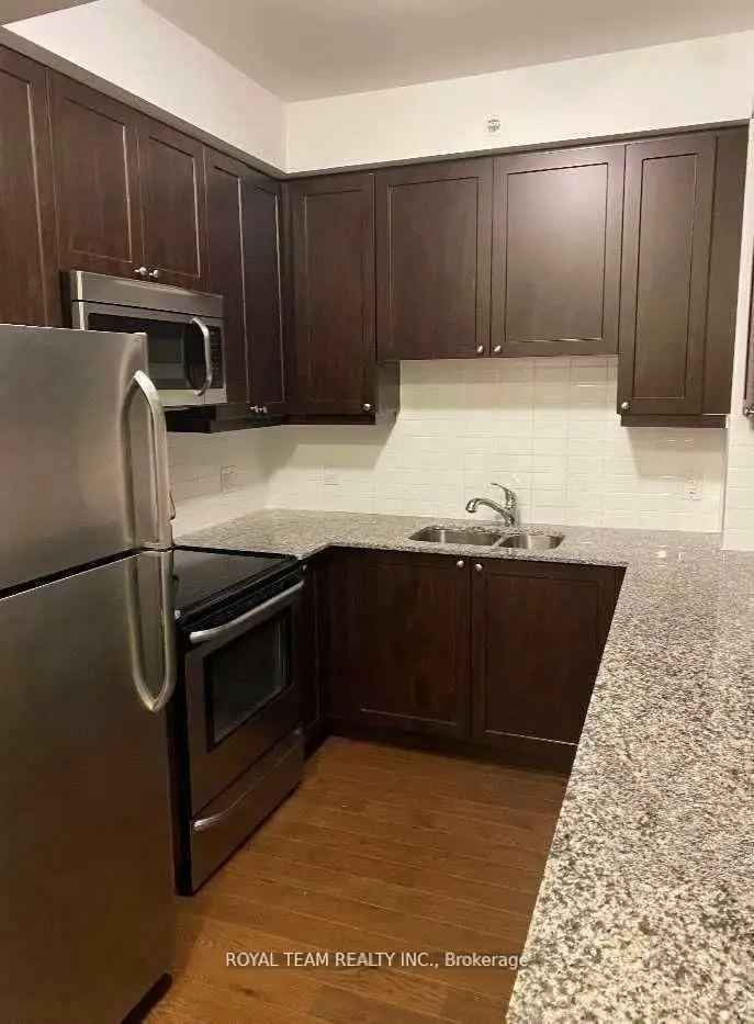 Rent Stunning 1 Bedroom Condo in Woodbridge with Modern Features