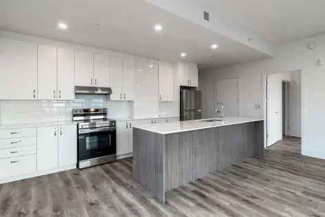 1 Bedroom 99m² Apartment in Montreal Glenmount