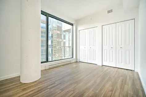 1 room apartment of 92 m² in Montreal