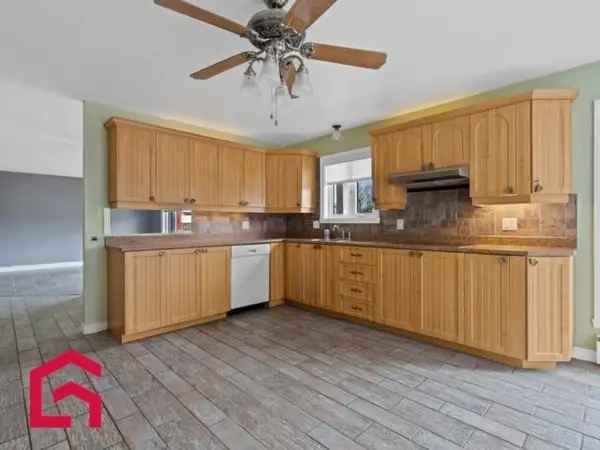 5 Bedroom Bungalow for Sale in Joliette