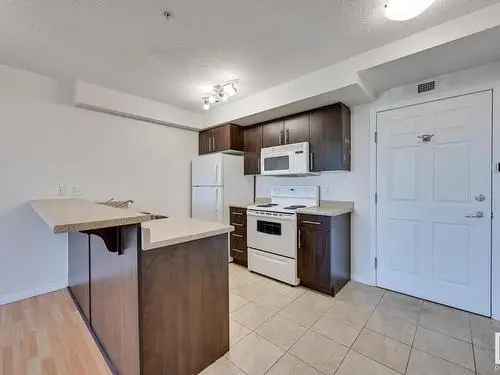 Condo For Sale In Glastonbury, Edmonton, Alberta