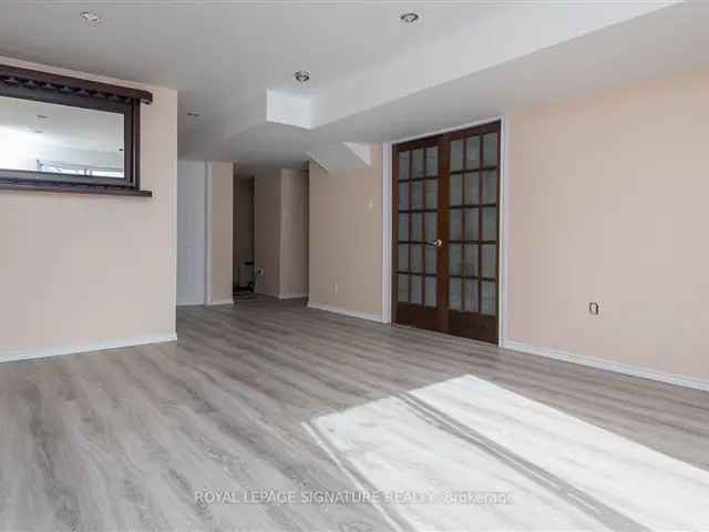 3 1 Bedroom Detached Home Ravine Pool Walkout Basement