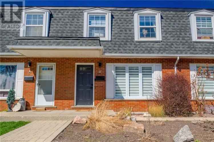 Updated 3-Bedroom Condo Townhouse in Hamilton's Red Hill
