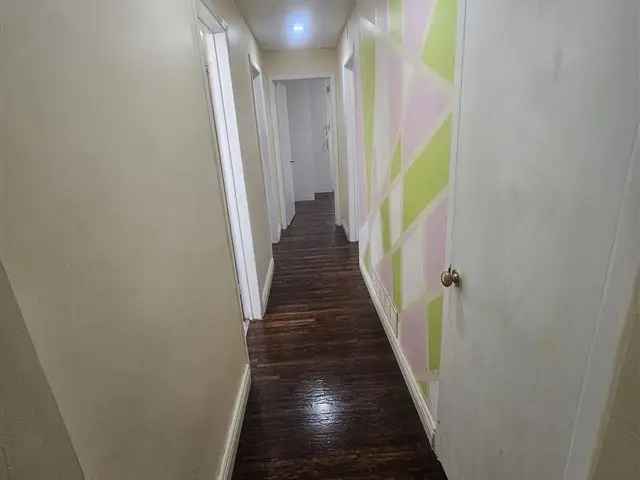 Upper Floor Vacant Property Immediate Possession