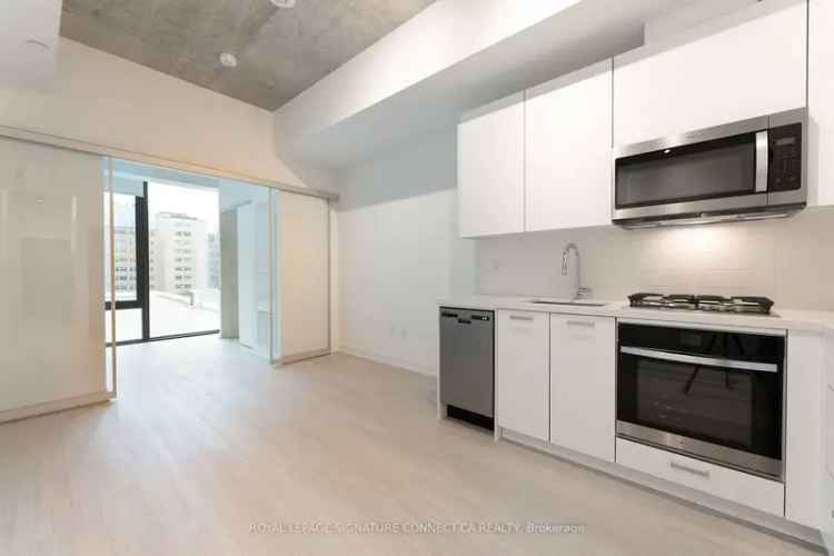 Condo For Sale in Toronto, Ontario