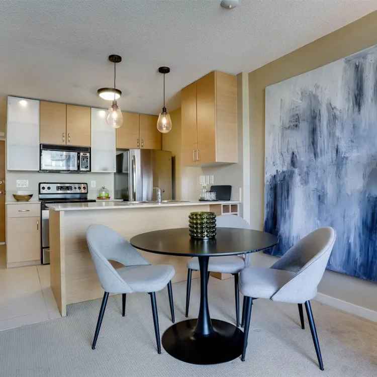 Yaletown 1-Bedroom Plus Den Condo for Sale