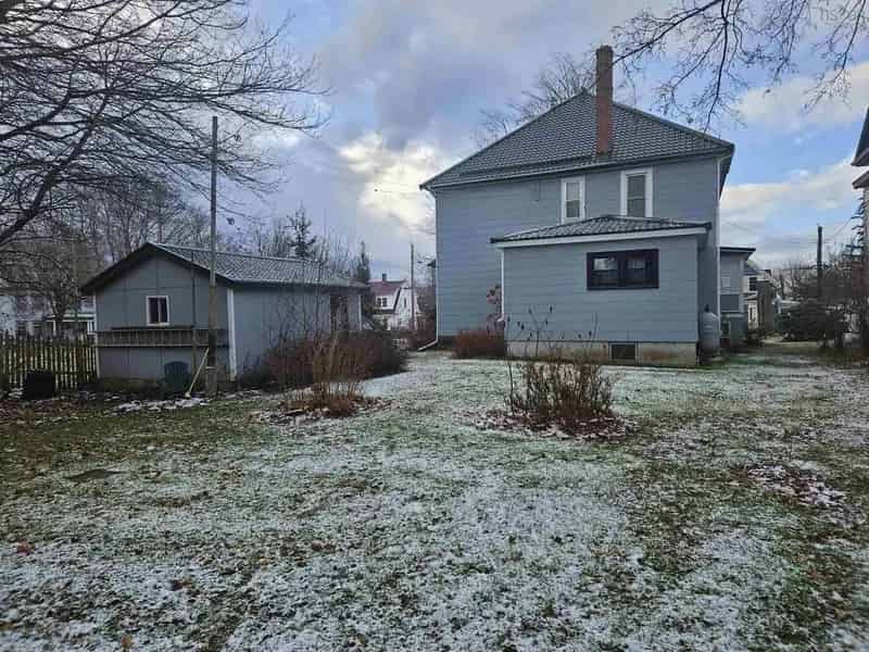 Rent duplex in Amherst with excellent rental income and amenities