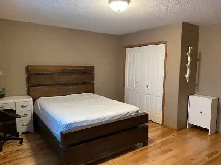 Fully furnished bedroom for rent