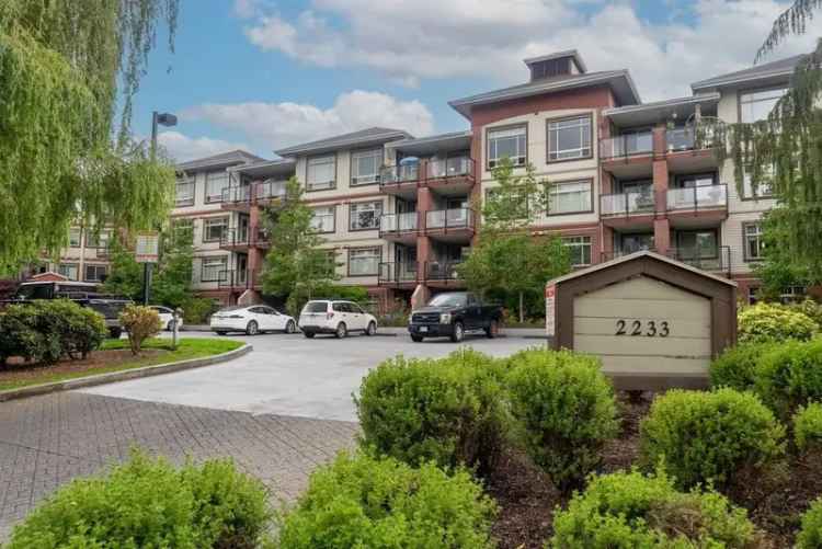 Condo For Sale in Abbotsford, British Columbia