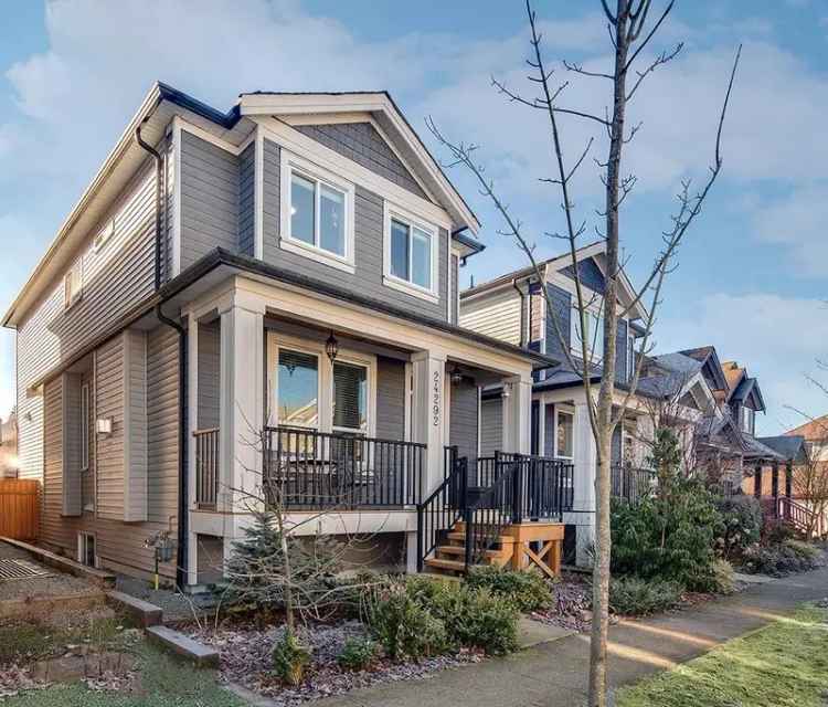 2 Storey Home with Walkout Basement, Double Garage Maple Ridge