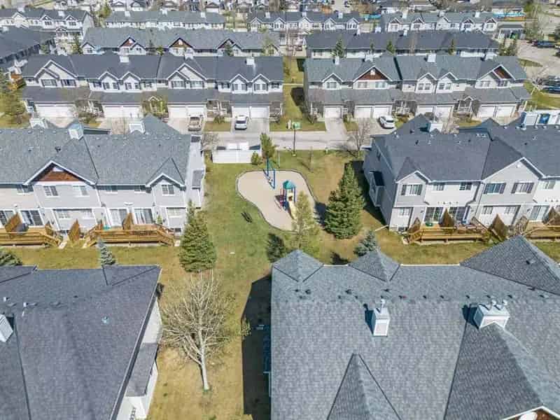 Country Village Villas End Unit Townhome with Upgrades