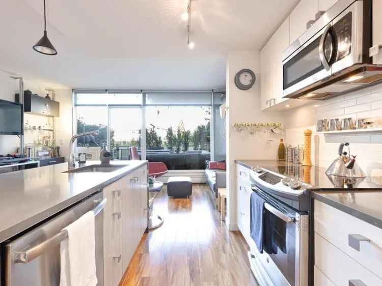 Mount Pleasant VE Condo for Sale in Shine Vancouver
