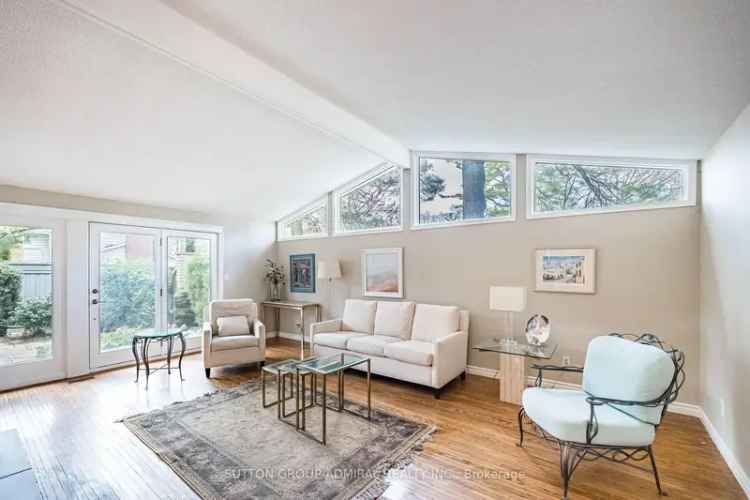 Luxury 5-Bedroom Home in Elizabeth Gardens South Burlington