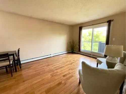 Buy Condo in Sunalta Calgary Cozy 1 Bedroom Apartment with Balcony