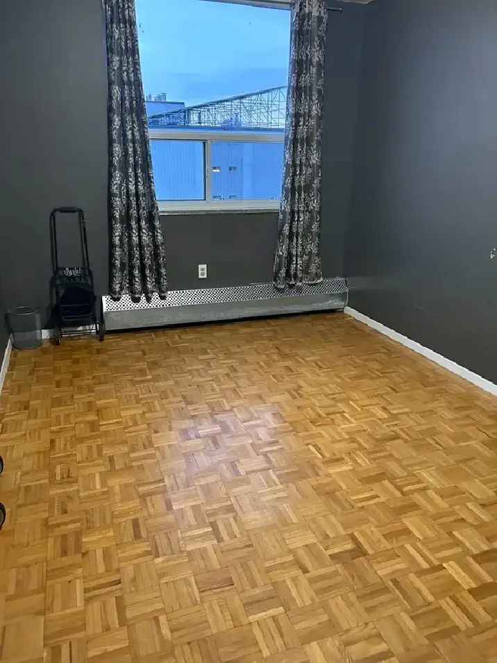 room for rent