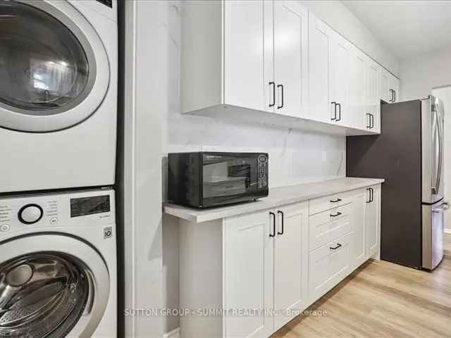 House For Sale in Hamilton, Ontario