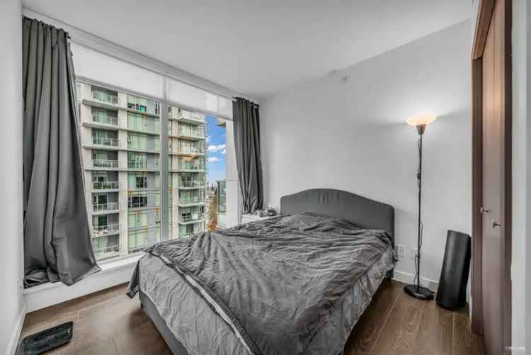 Metrotown Condo for Sale 2 Bed 2 Bath Den Met2