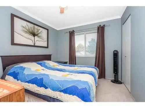 5 Bedroom 3 Bathroom House in Fleetwood Surrey