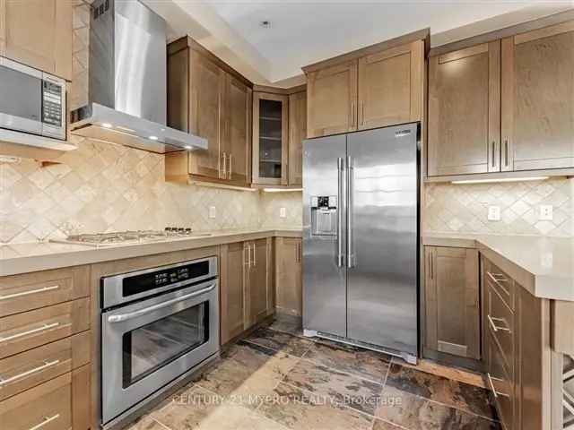 Townhouse For Sale in Markham, Ontario