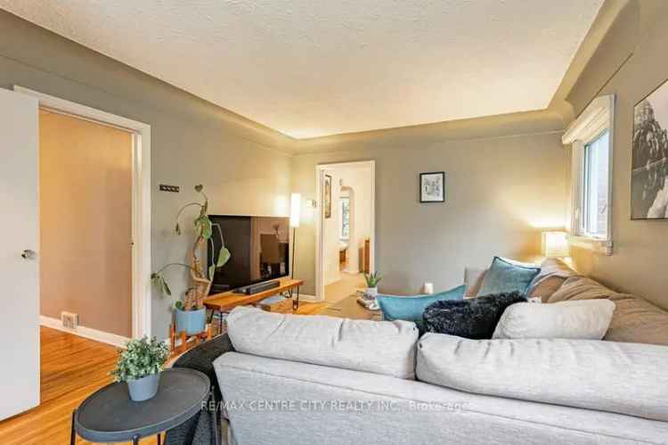 3 1 Bedroom Bungalow in Carling Heights Near Downtown