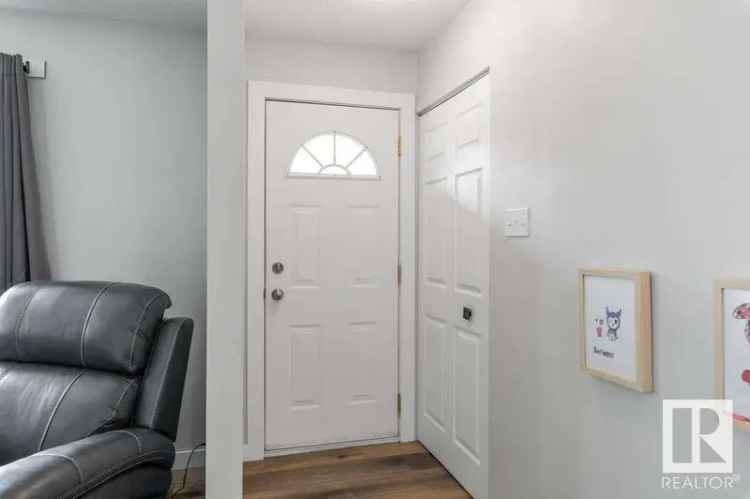 Beautifully Renovated 1279 sq ft Bungalow - Move In Ready
