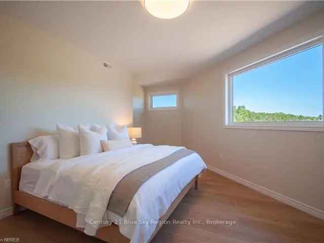 House For Sale in 82, Oakridge Drive, Hamilton, Ontario