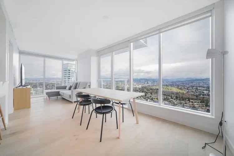 Luxury Metrotown Condo 3 Bed 2 Bath Panoramic Views