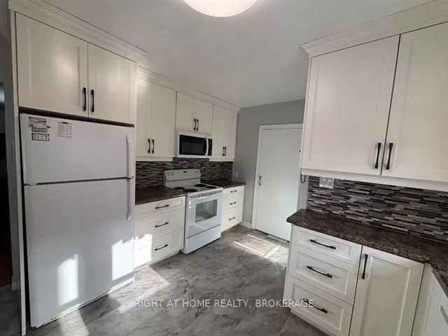 Duplex 3 Kitchens 3 Baths In Law Suite Near 406