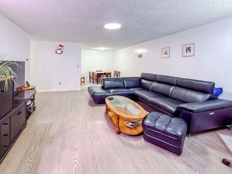 Updated 2 Bed 1 Bath Condo near Lougheed Town Centre