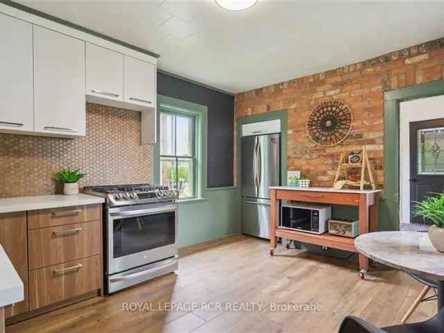 House For Sale in 143, First Avenue, Ottawa, Ontario