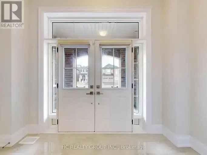 126 ANGUS MORTON CRESCENT - House in East Gwillimbury