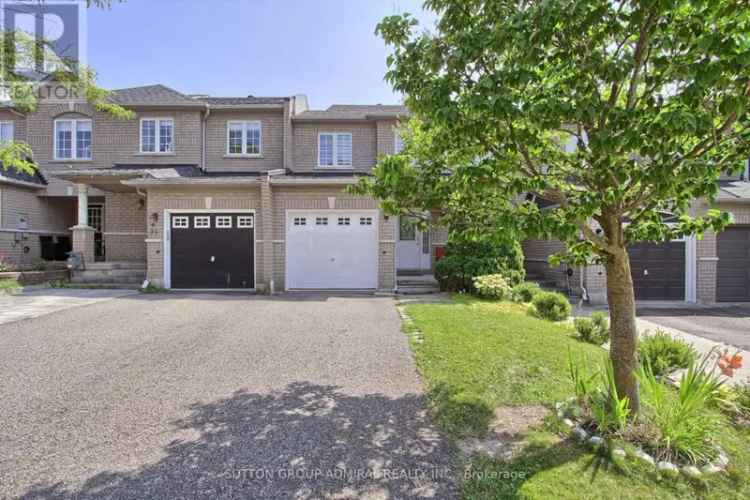 House For Sale in 33, Lodgeway Drive, Vaughan, Ontario