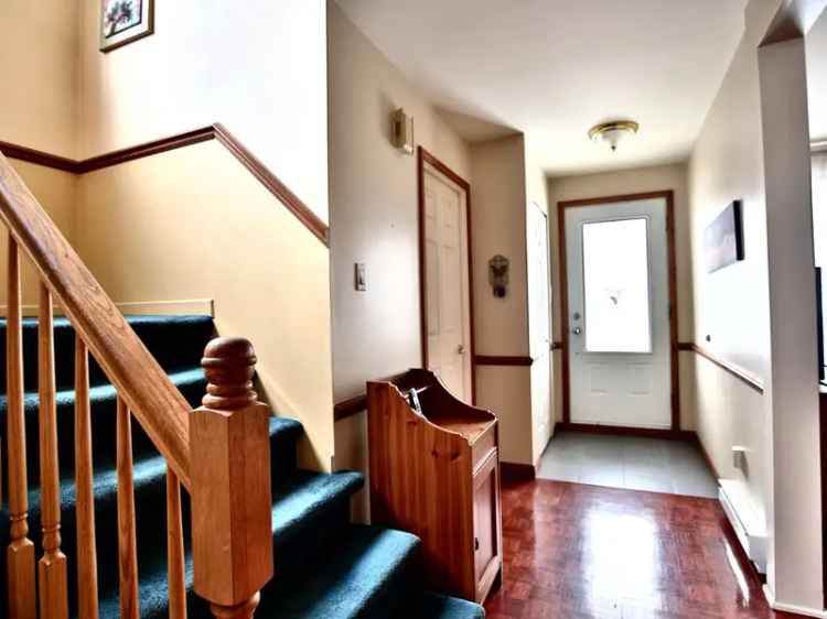 Two or more storey for sale, 73, Rue de Milan, Beloeil - Proprio Direct