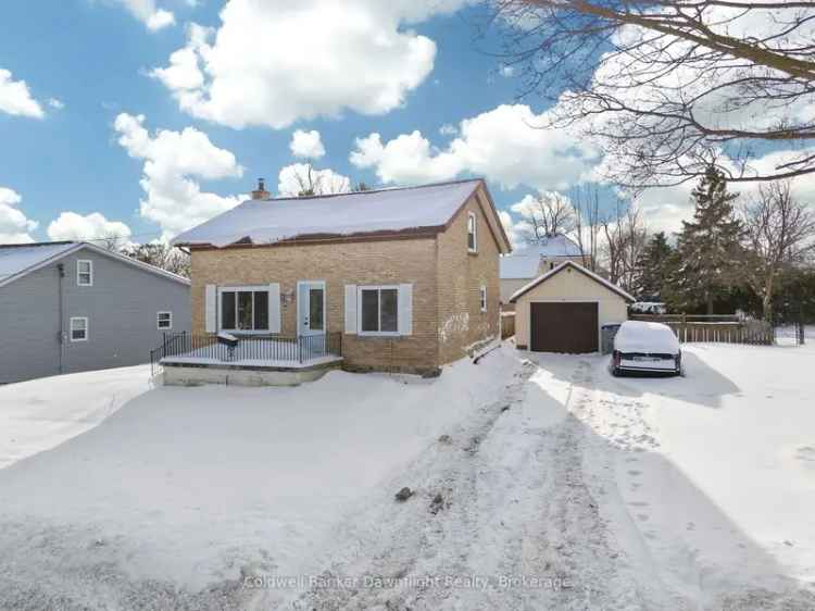 House For Sale in 15, Mary Street, Bluewater, Ontario