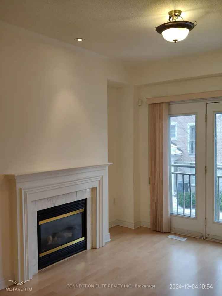 Condo For Rent in Richmond Hill, Ontario