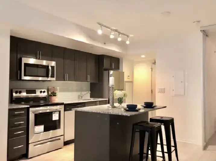 Modern and Spacious 2 bed 2 bath condo for rent - Yorkdale