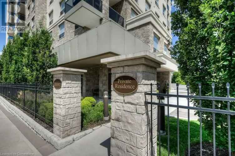 Luxury 2-Bedroom Condo in Uptown Waterloo Westmount on Grand