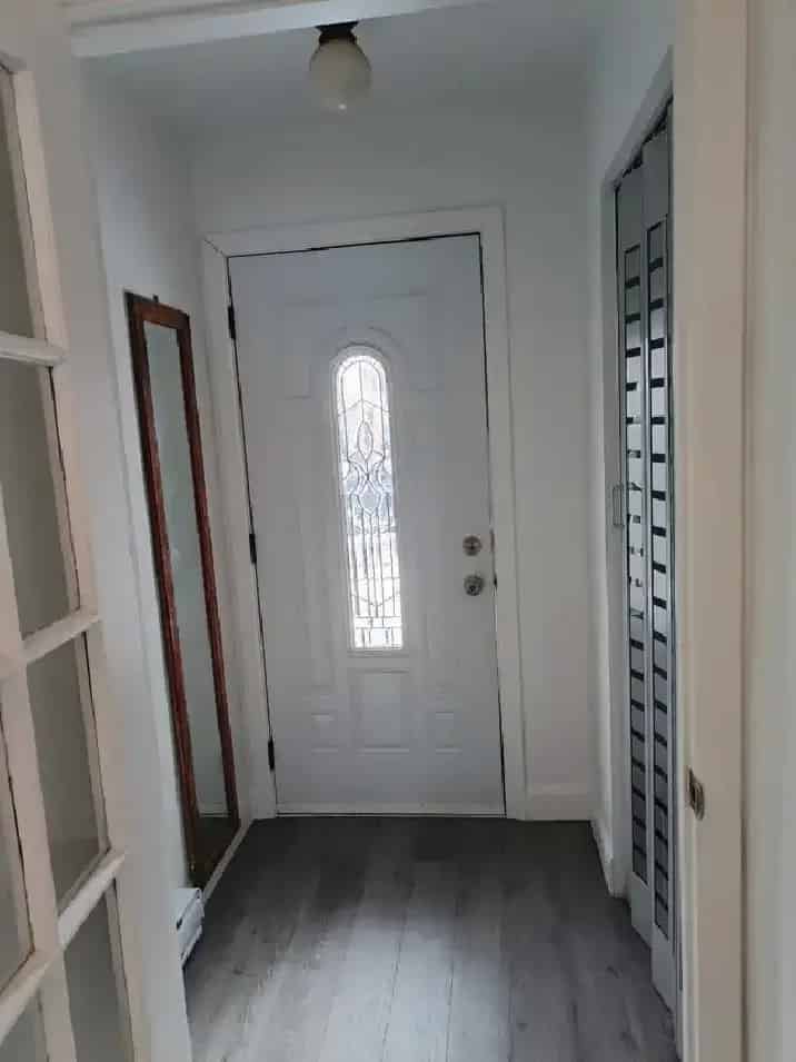 Spacious 3 Bedroom Apartment in Ville Emard Near Metro
