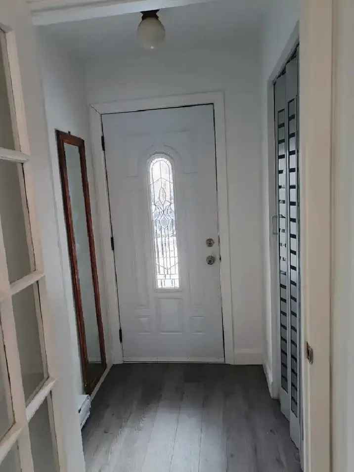 Spacious 3 Bedroom Apartment in Ville Emard Near Metro