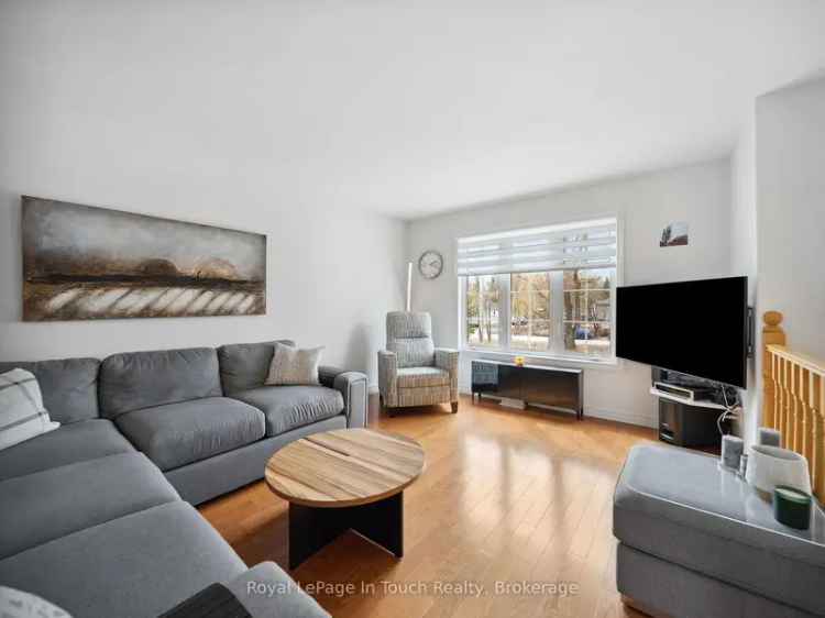 Georgian Bay Waterfront Raised Bungalow 2+2 Bedrooms 2 Baths