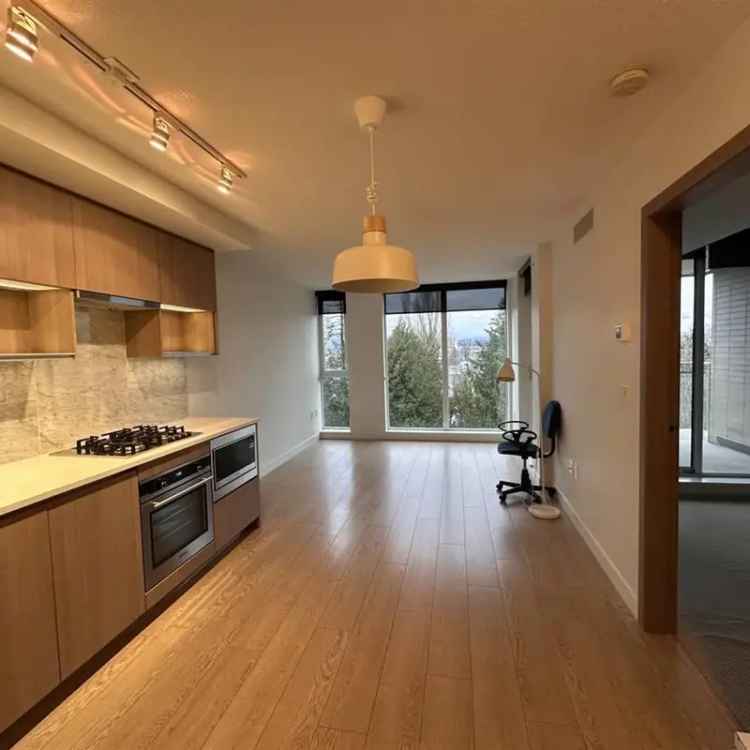 Spacious 1 Bedroom + Den Apartment in Richmond Capstan Village