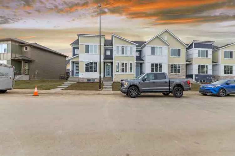 Townhouse For Rent in Chestermere, Alberta