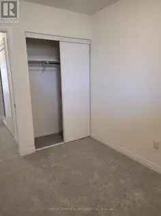 2 Bedroom Townhouse 212 m² Toronto