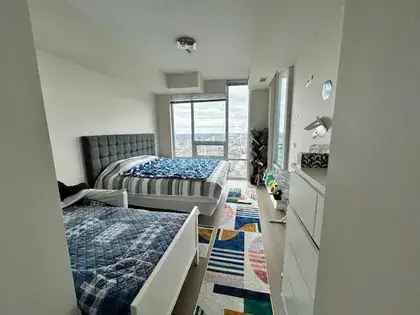 3 Bedroom 2 Bathroom Corner Condo Mississauga Amazing Lake City Views
